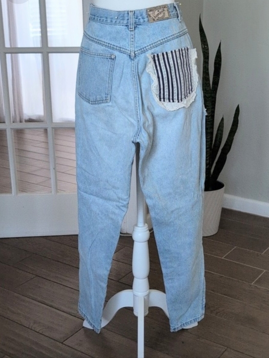 bonjour Denim - Vintage Bonjour Light Blue Distressed High-Waist Women's Jeans Size 8-10